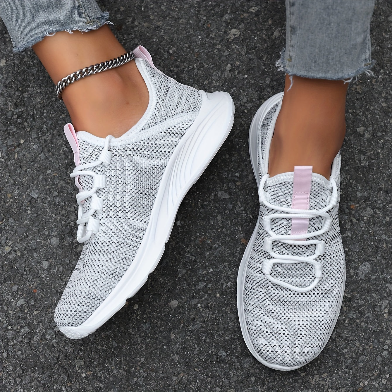 Four Seasons Shoes Fashion Casual Women's Breathable Lightweight Anti-slip Wear-resistant Outdoor Sports Shoes Men's Running Shoes Sports Trendy Shoes Road Running Shoes Mesh Women's Shoes