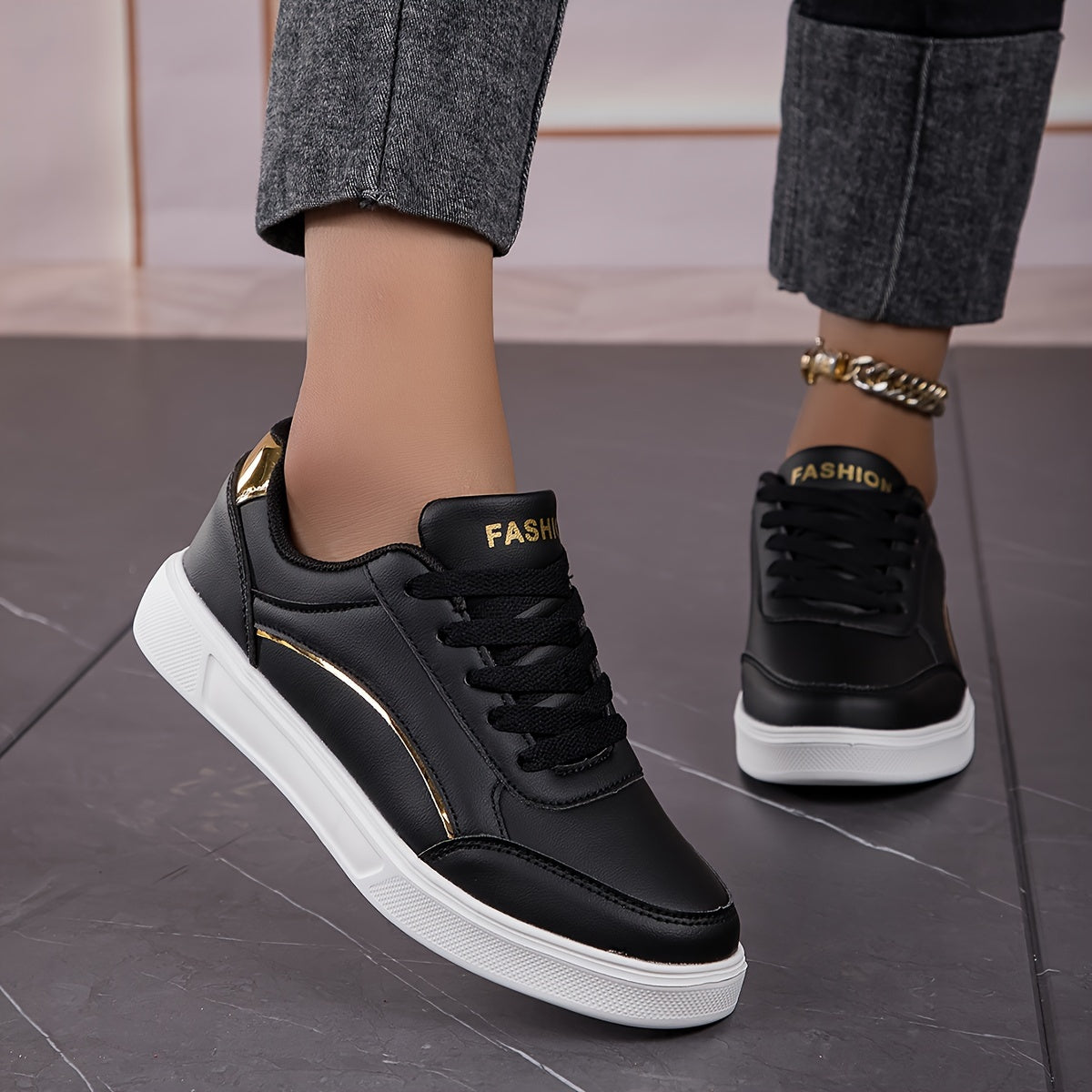 Women's Shoes High Value White Shoes Casual Shoes Sneakers Ladies Shoes Ladies Casual Sports Shoes Spring And Summer New Students Start Of School Season White Shoes 36-42 Large Size Shoes