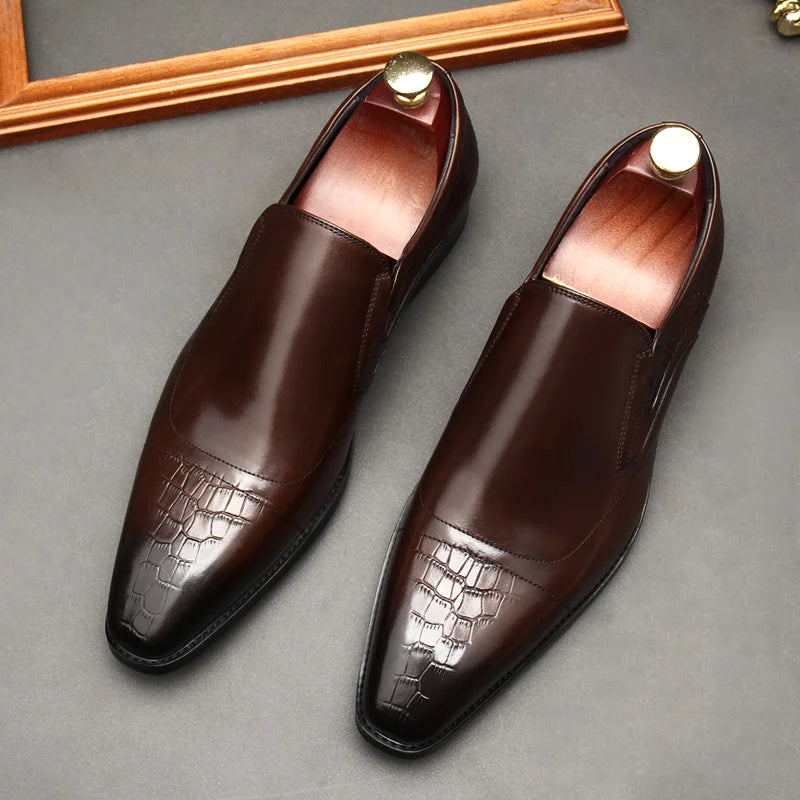 Formal shoes man, English pointy head, set foot, leather build, loafers. Dress, wedding dress, size 46