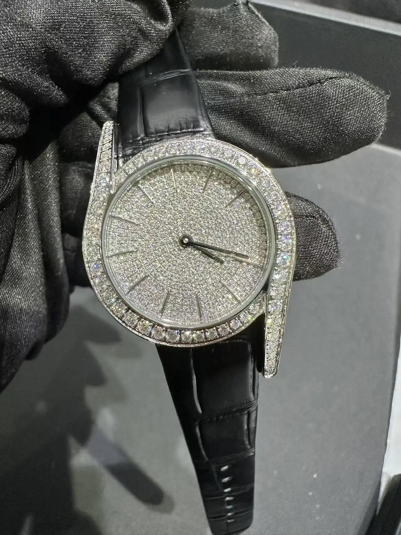 Pass Diamond Tester Moissanite Diamond Luxury Quartz Automatic Hip Hop Watches Fashion Watches Women's Watches CustomizedWatches