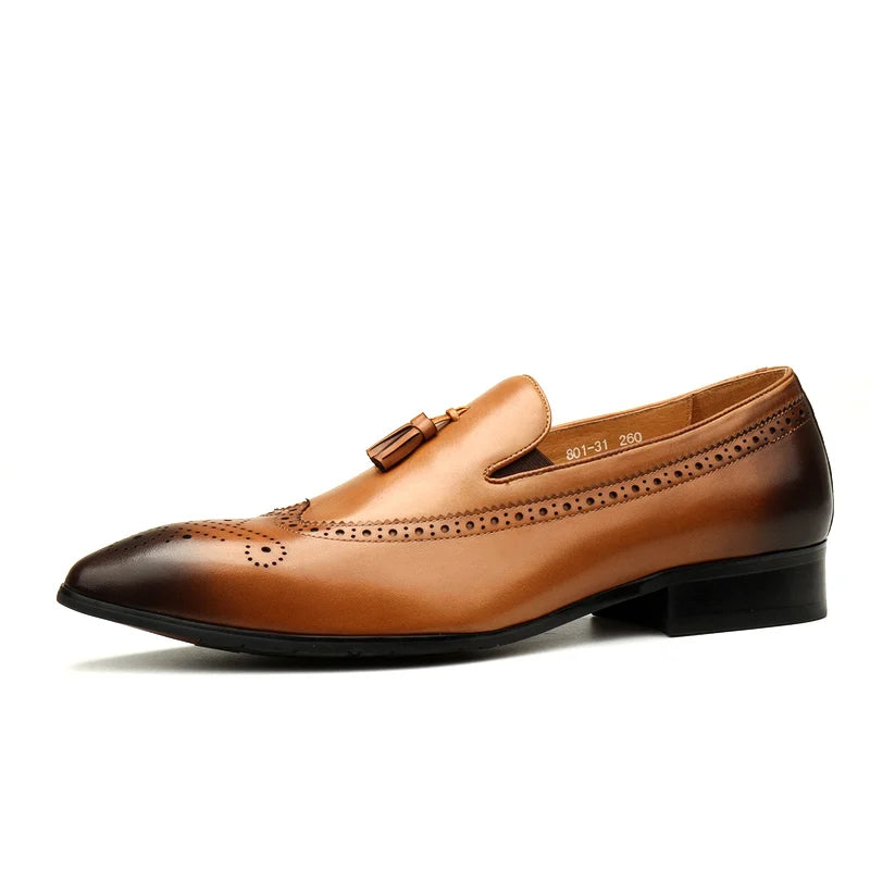 Hot Spring/Autumn Men Loafers Cowhide Carved Dress Party Wedding Pointed Toe Office Black/Brown/Coffee Men Sapatos Tassel Shoes