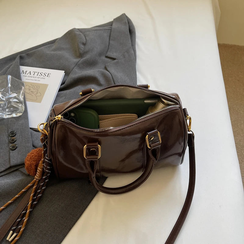 High-end feel small baggages for women, unique design, versatile hand-held Boston bag, pillow bag