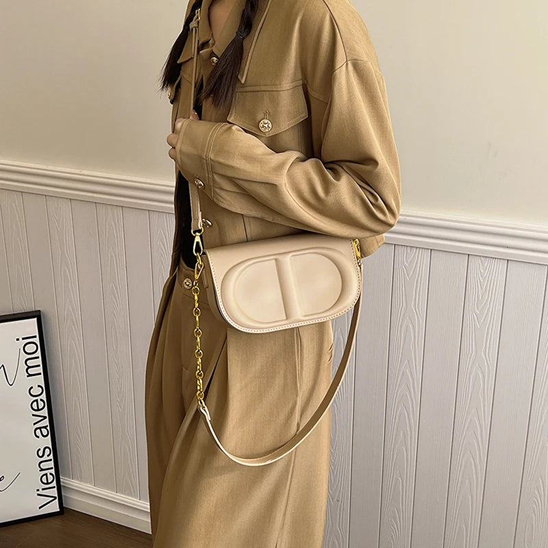Modern Women's Bag, Lightweight Handbag with Compact Structure, Shoulder Bag for Outdoor Activities