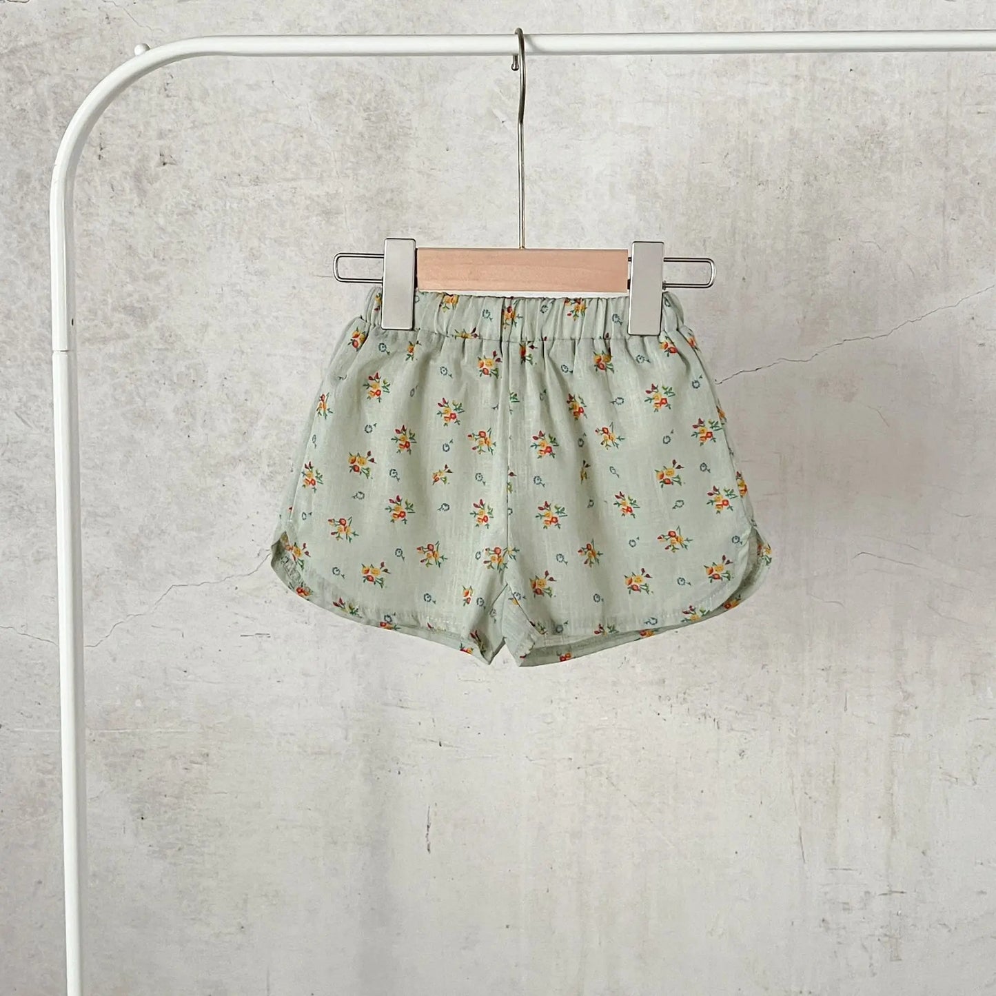 Ins New Korean Version Girl Baby Pure Cotton Floral Doll Collar Cardigan Shirt Loose Bread Shorts Set