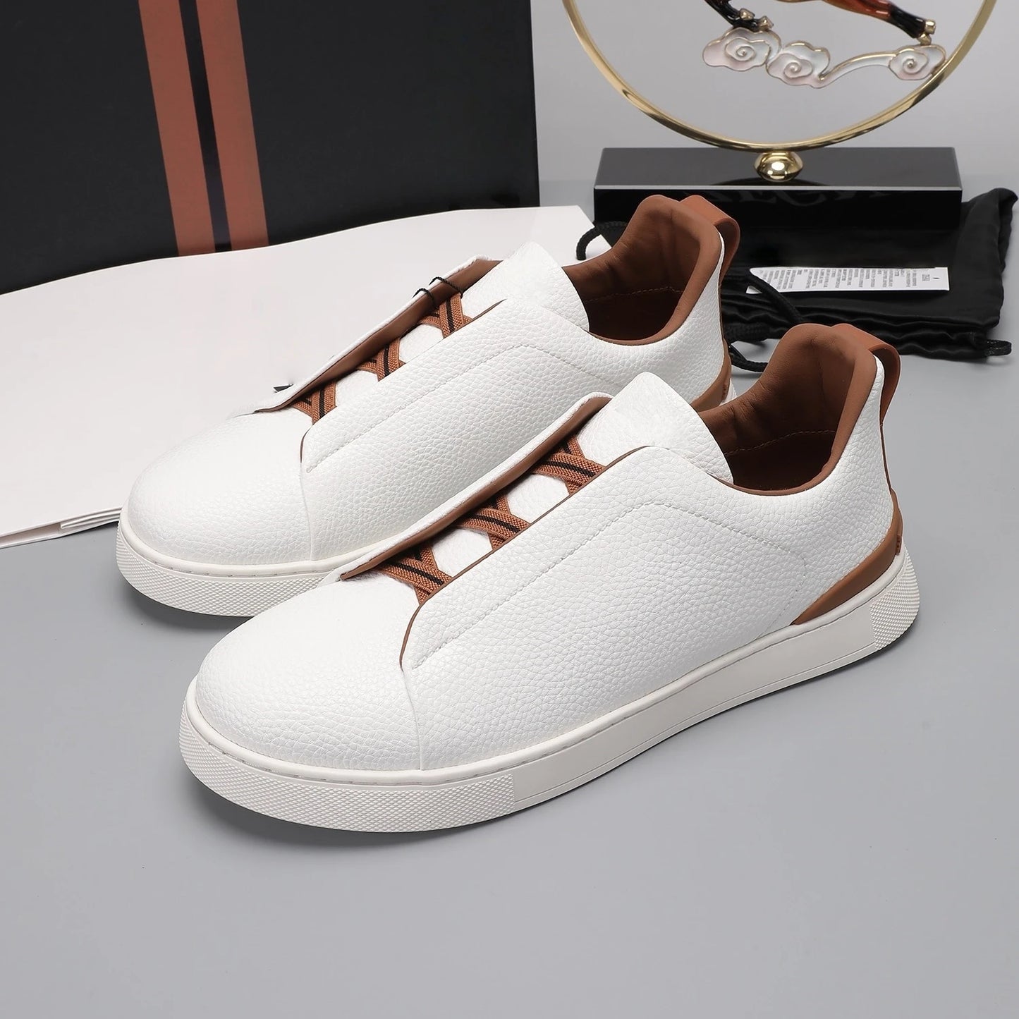 Master Handmade Luxury Holiday Gift Casual Sneakers Sports Shoes Breathable Business Flat Non-slip Outdoor Hiking Cycling Shoes