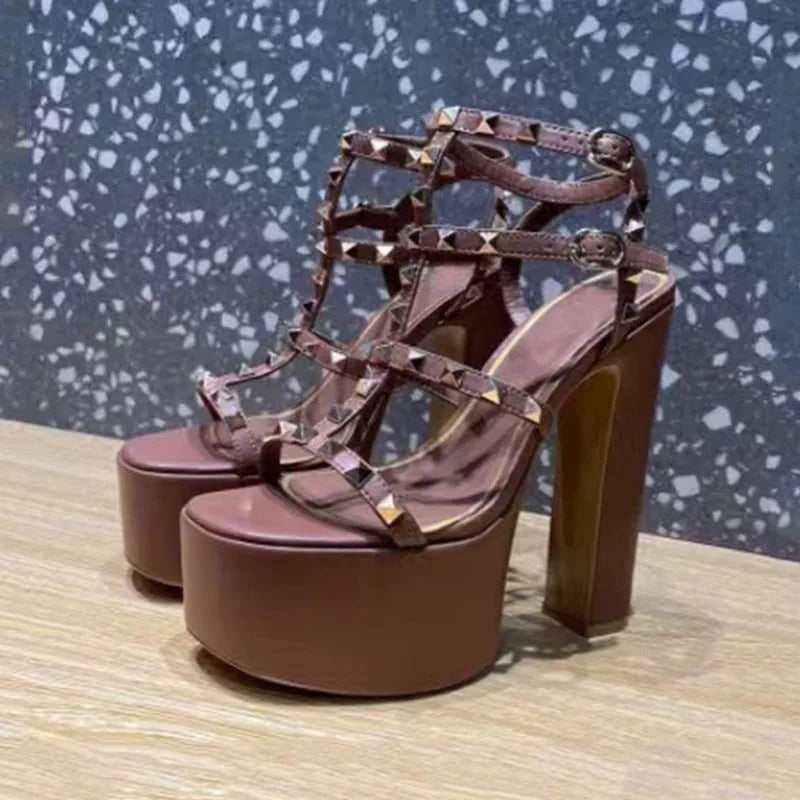Arden Furtado 2025 Summer Round head Platform Rivet Super high heel Belt buckle Open toe Roman sandals Large size