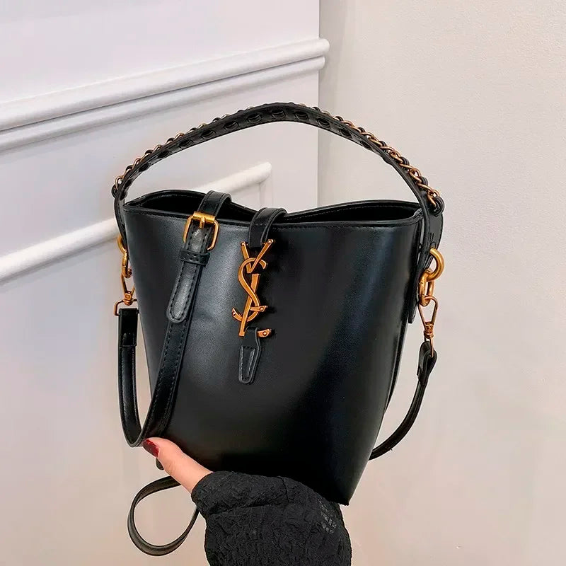 Large Capacity Elegant Handbag For Women - Classic Popular Designer Shoulder Bag With Detachable Strap