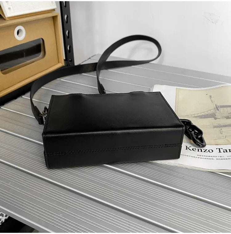 Man Small Box Shape Shoulder Crossbody Bags Pu Leather Designer Handbag Purse 2022 New Fashion Woman Chain Mini Messenger Bag