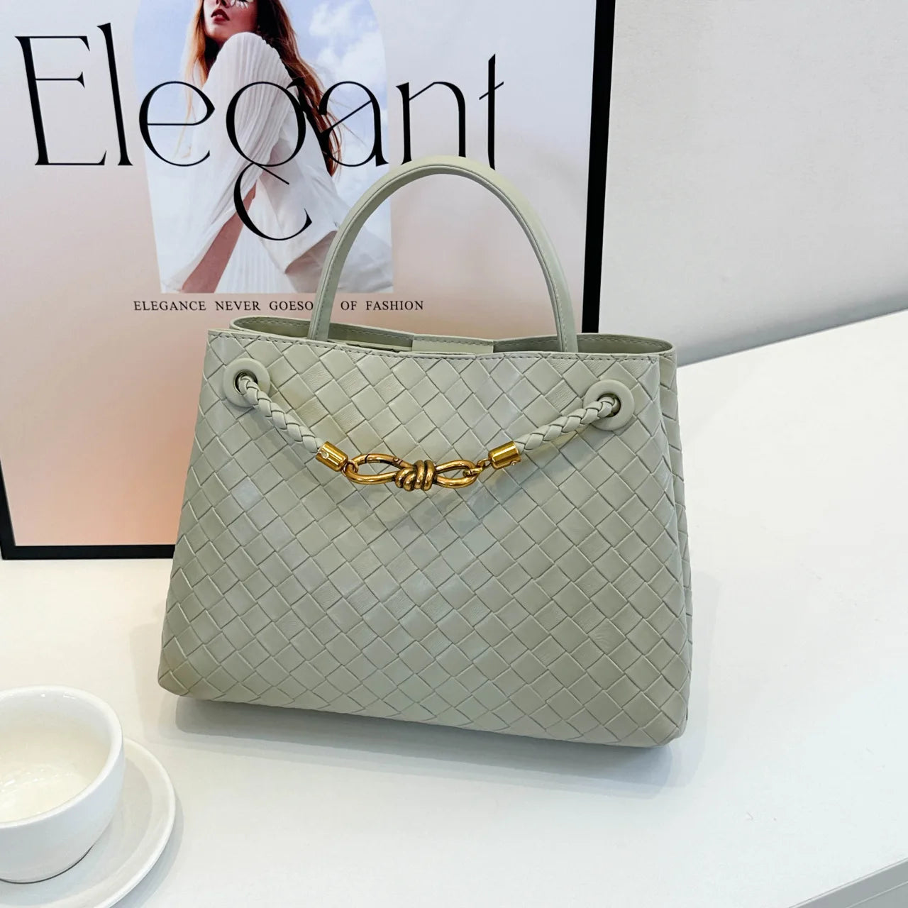Women's Bags, Woven Bags, Shoulder Bags, Fashion and Leisure Niche High-end Textured Handbags 2025 New Models