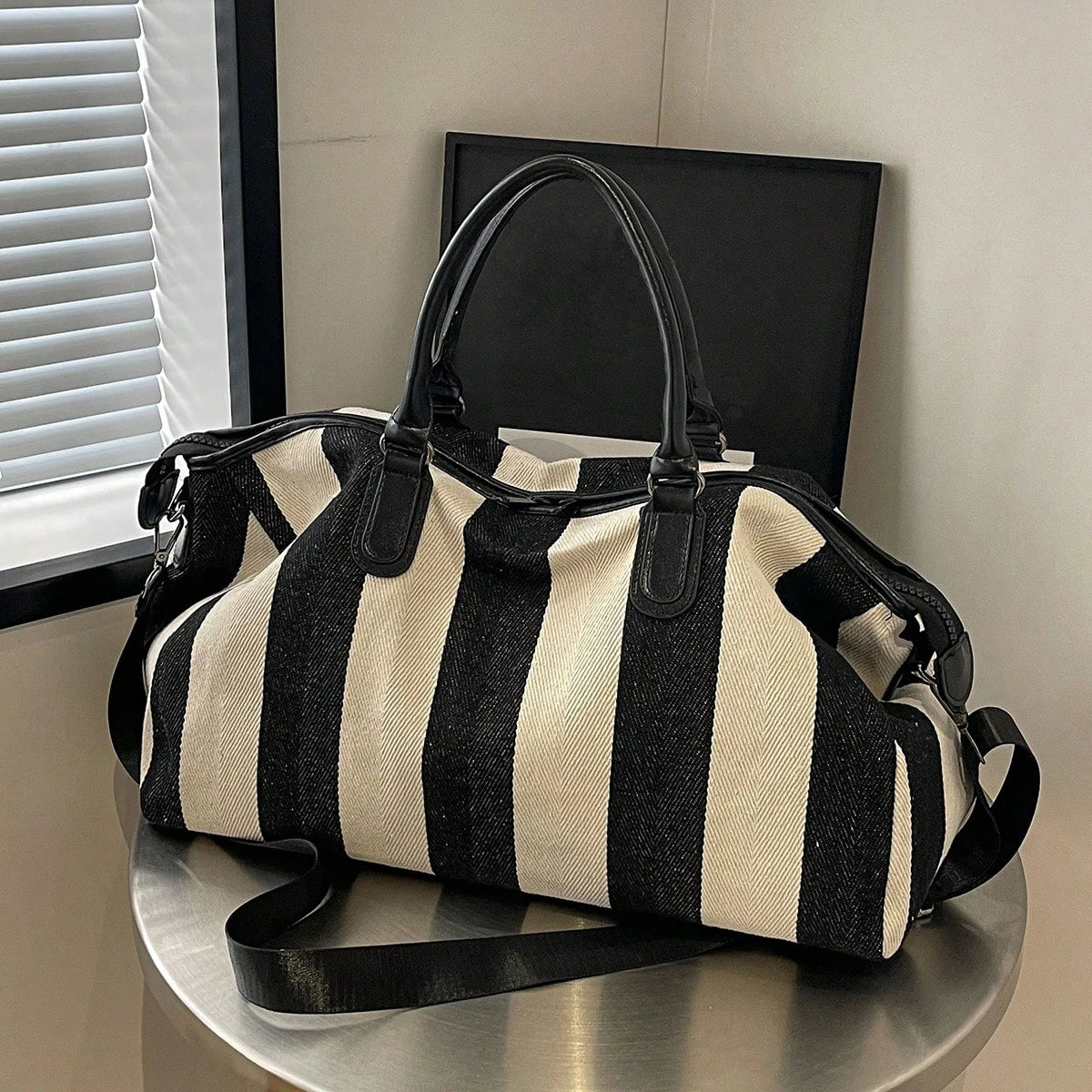 High-value travel bag, large-capacity clothing storage bag, portable business trip boarding bag, messenger bag,