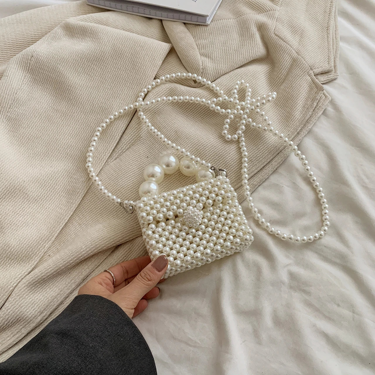 Pearl Clutch Bag Beading Handmade Woven Handbag Femme 2024 Luxury Wedding Purse High Quality PVC Crossbody Lady Box Lipstick Bag