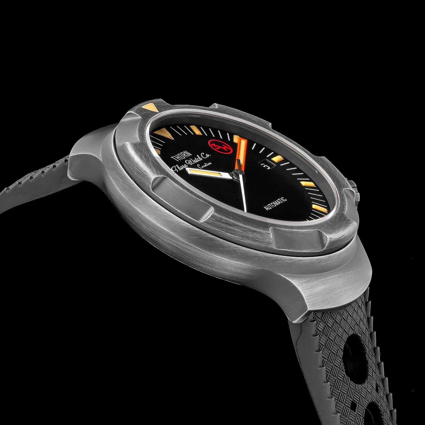 2025 New Thorn T018 Titanium Retro Trendy Watch Fluororubber Strap Sapphire Waterproof Luminous Men's Watch Salutes Classic