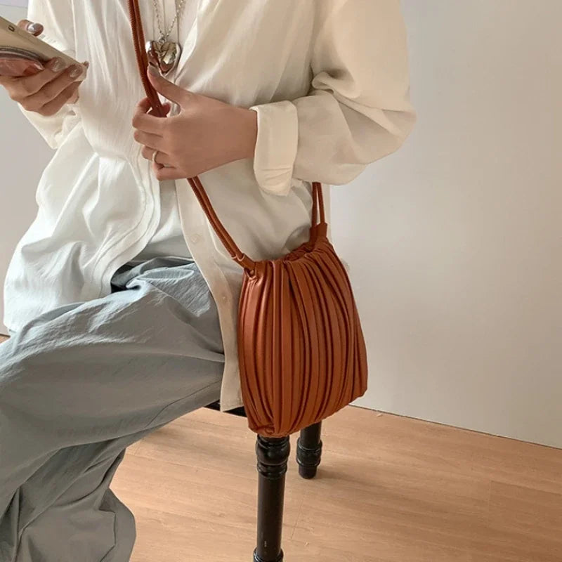 Summer New Women Pleated Messenger Bag Korean Niche Design Candy Color Small Square Bag Fashion Street Casual Women Pu Bag