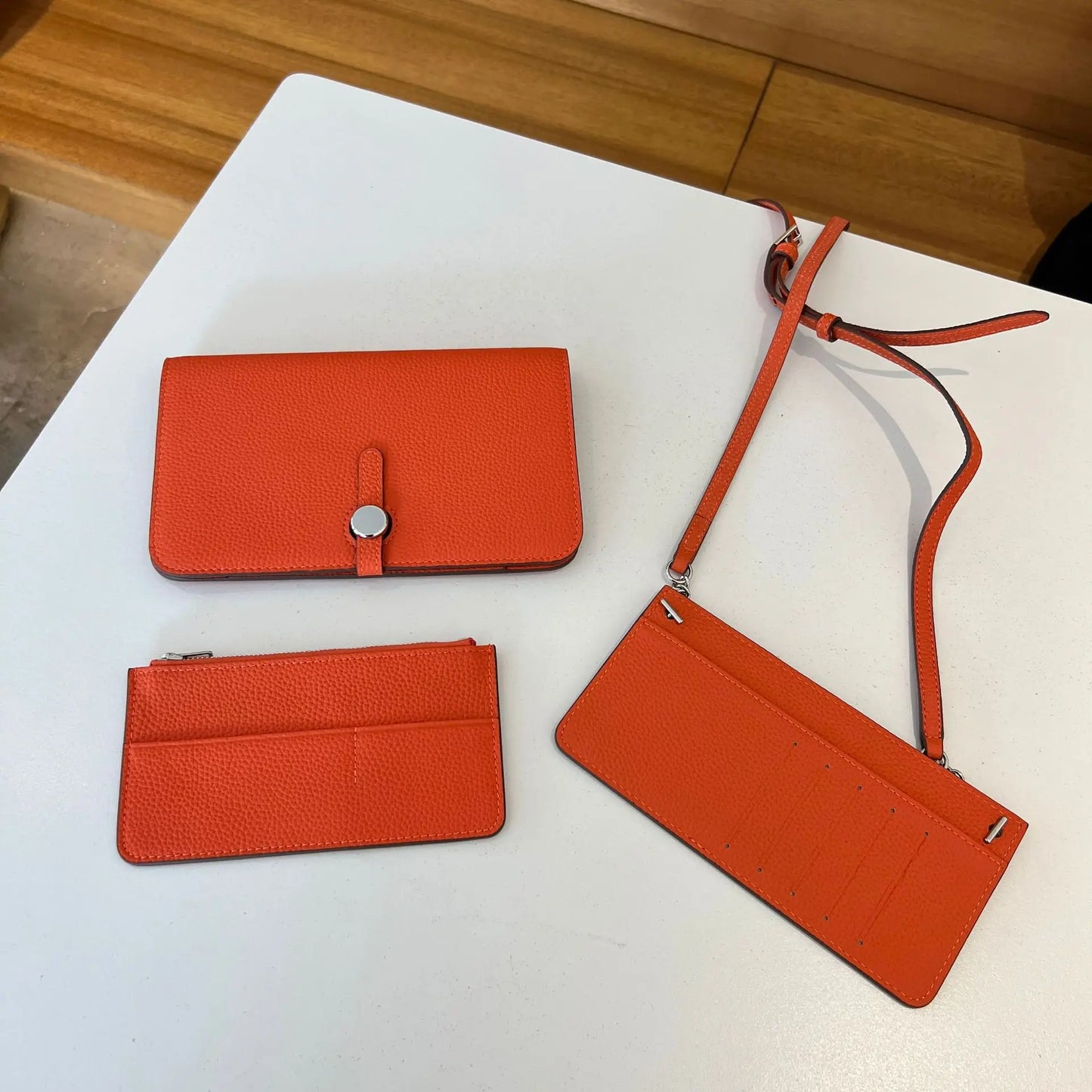 2025 New Large Capacity Long Women's Wallet Top Layer Cow Leather Simple Handbag Litchi Pattern Wallet For Women