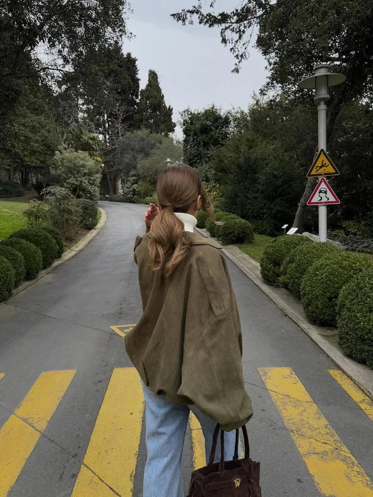 Chic Women's Green Suede Jacke Fashion Loose Long Sleeve Laple Zipper Bomber Jackets 2025 Spring New Ladies High Street Clothing