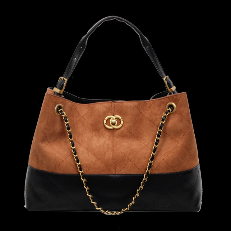 Chic Women's Handbag From Famous Designer In Soft Leather With Popular Classic Appeal And Comfortable Handle