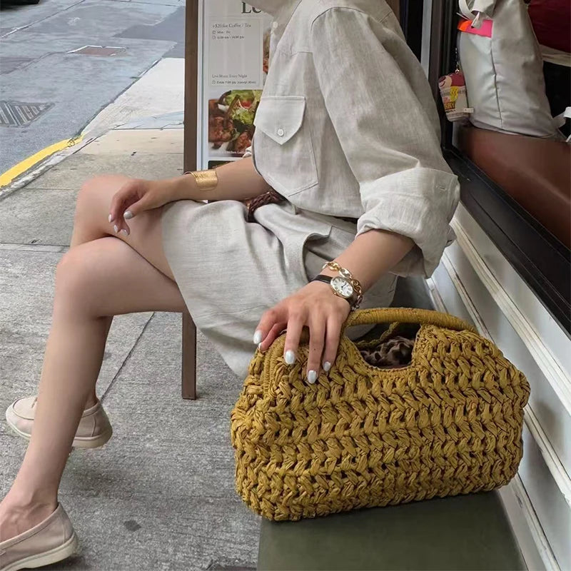 Women's Woven Handbags High-end Brand Holiday Beach Bags Summer New Large Capacity Straw Clutch Bag Fashionable Simple Women Bag