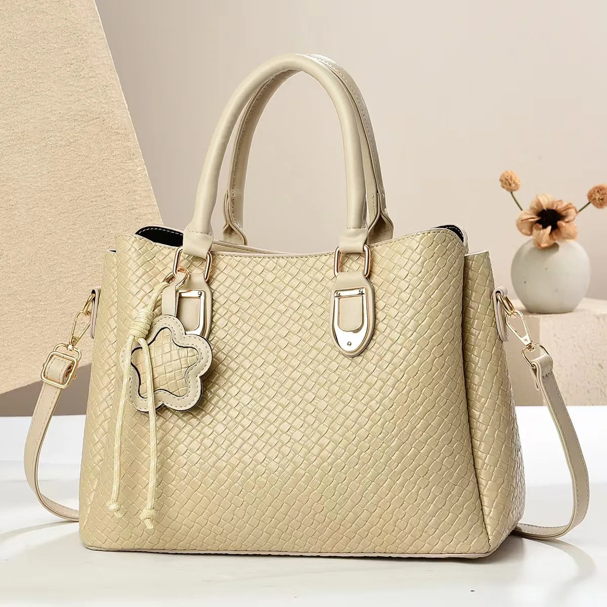 Women's Bags, New Fashion Trends, High-end Sense, Large-capacity Shoulder Bags, Crossbody Bags, Handbags for Women.