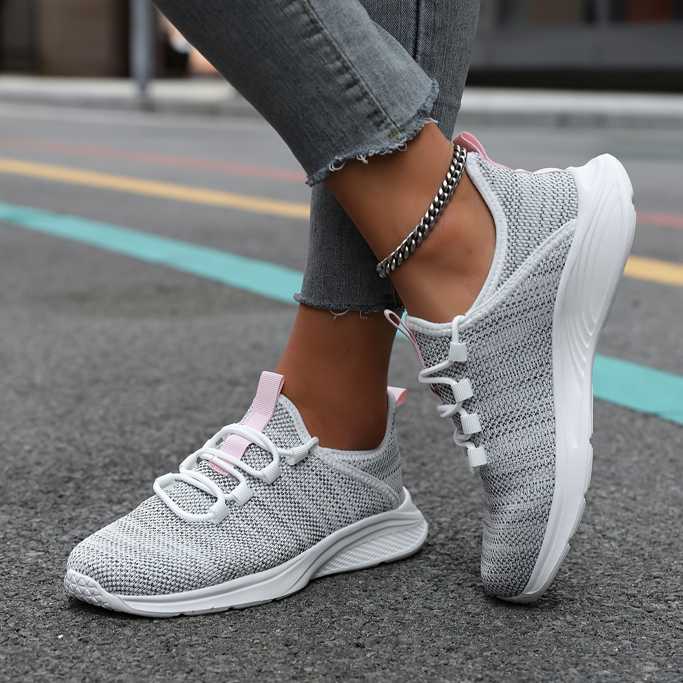 Four Seasons Shoes Fashion Casual Women's Breathable Lightweight Anti-slip Wear-resistant Outdoor Sports Shoes Men's Running Shoes Sports Trendy Shoes Road Running Shoes Mesh Women's Shoes