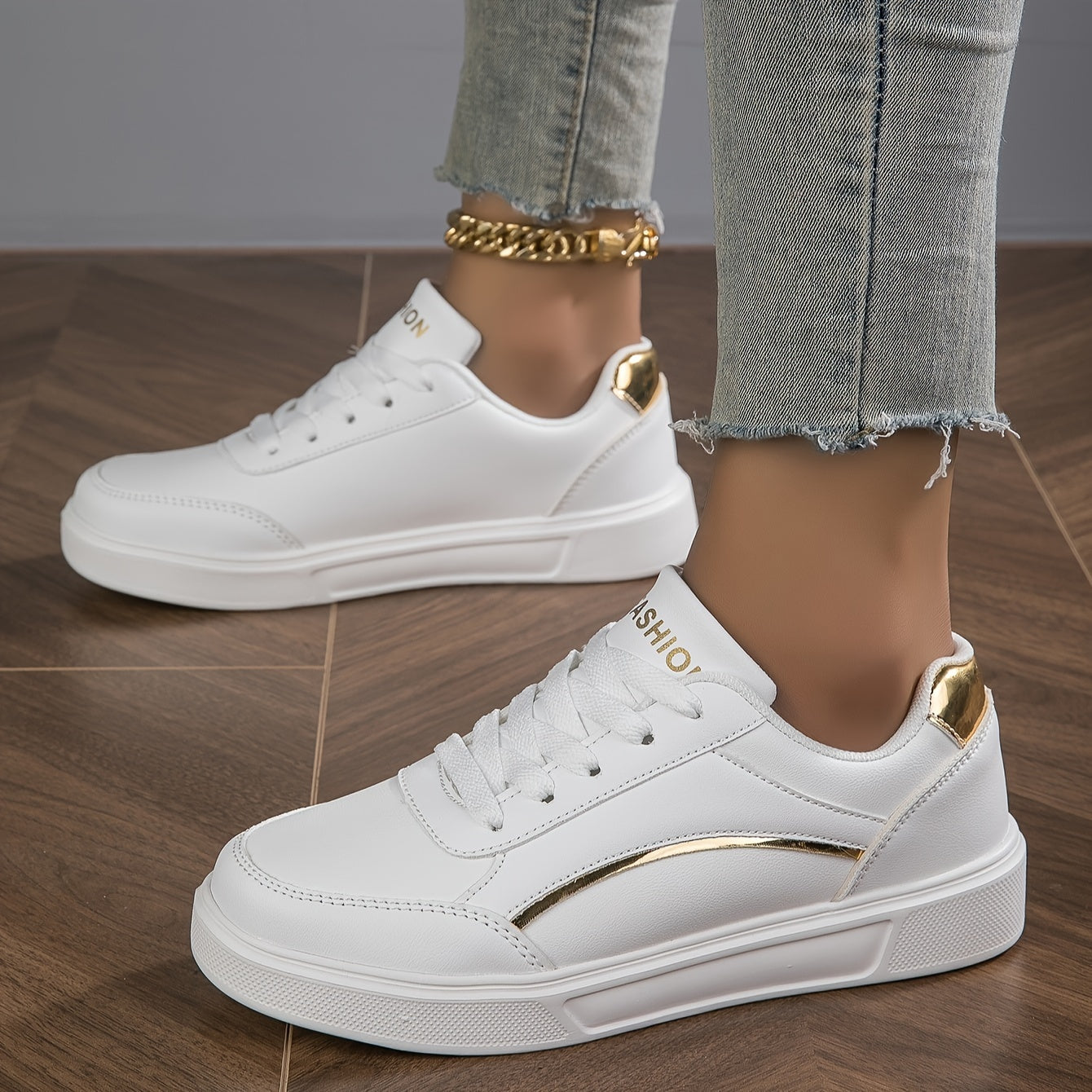 Women's Shoes High Value White Shoes Casual Shoes Sneakers Ladies Shoes Ladies Casual Sports Shoes Spring And Summer New Students Start Of School Season White Shoes 36-42 Large Size Shoes