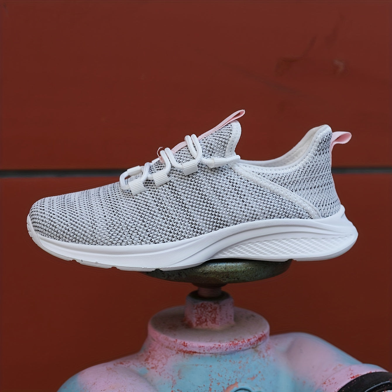 Four Seasons Shoes Fashion Casual Women's Breathable Lightweight Anti-slip Wear-resistant Outdoor Sports Shoes Men's Running Shoes Sports Trendy Shoes Road Running Shoes Mesh Women's Shoes