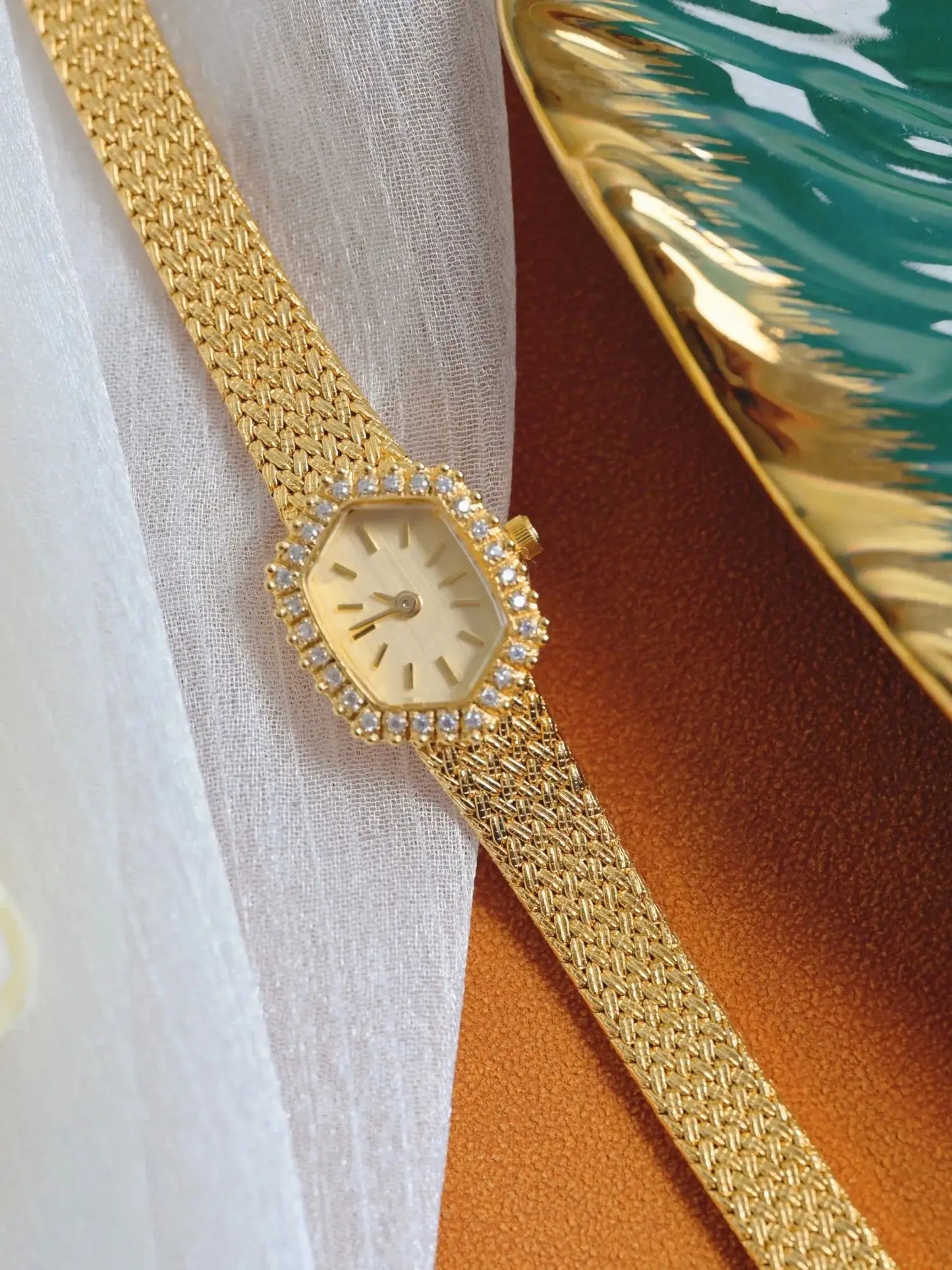Vintage Small  Dial 2025 Women's Watch Antique Diamond Retro Luxury Elegant  Gifts  Brass Band 18K Gold Plated High Quality
