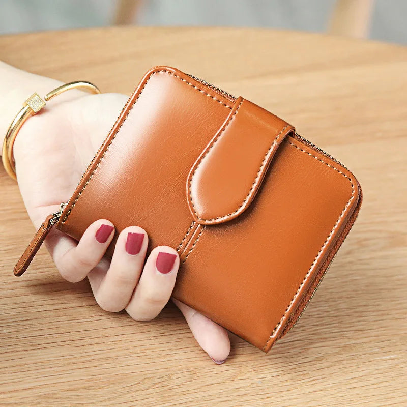 Billfold Oil Wax Genuine Leather Wallets Women Short Mini Clutch Purse Soild Coin Pocket Credit Card Holder Cowhide Bag