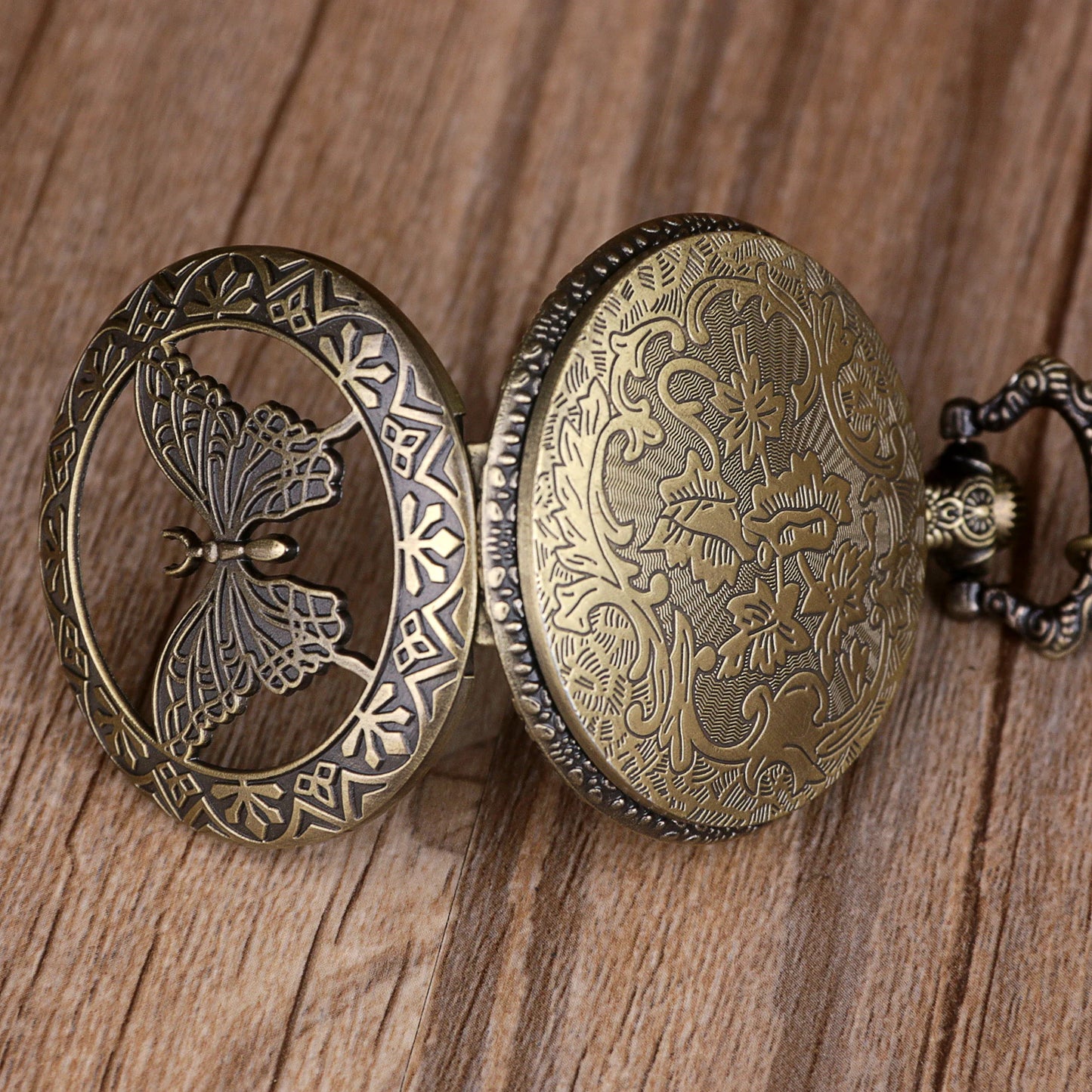 Vintage Butterfly Carving Hollow Design Pocket Watch Mens Womens Necklace Pendant Quartz Fob Watch Mens Womens Gifts
