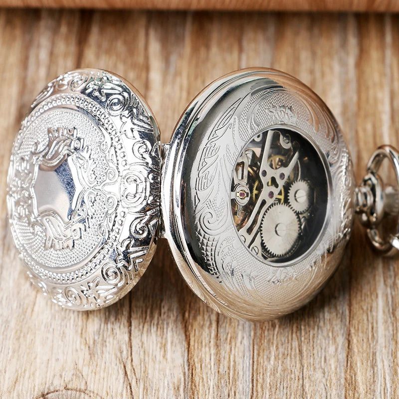 Luxury Silver Shield Pattern Round Dial Mechanical Pocket Watch Casual Antique Fob Watch For Men Women montre de poche mécanique