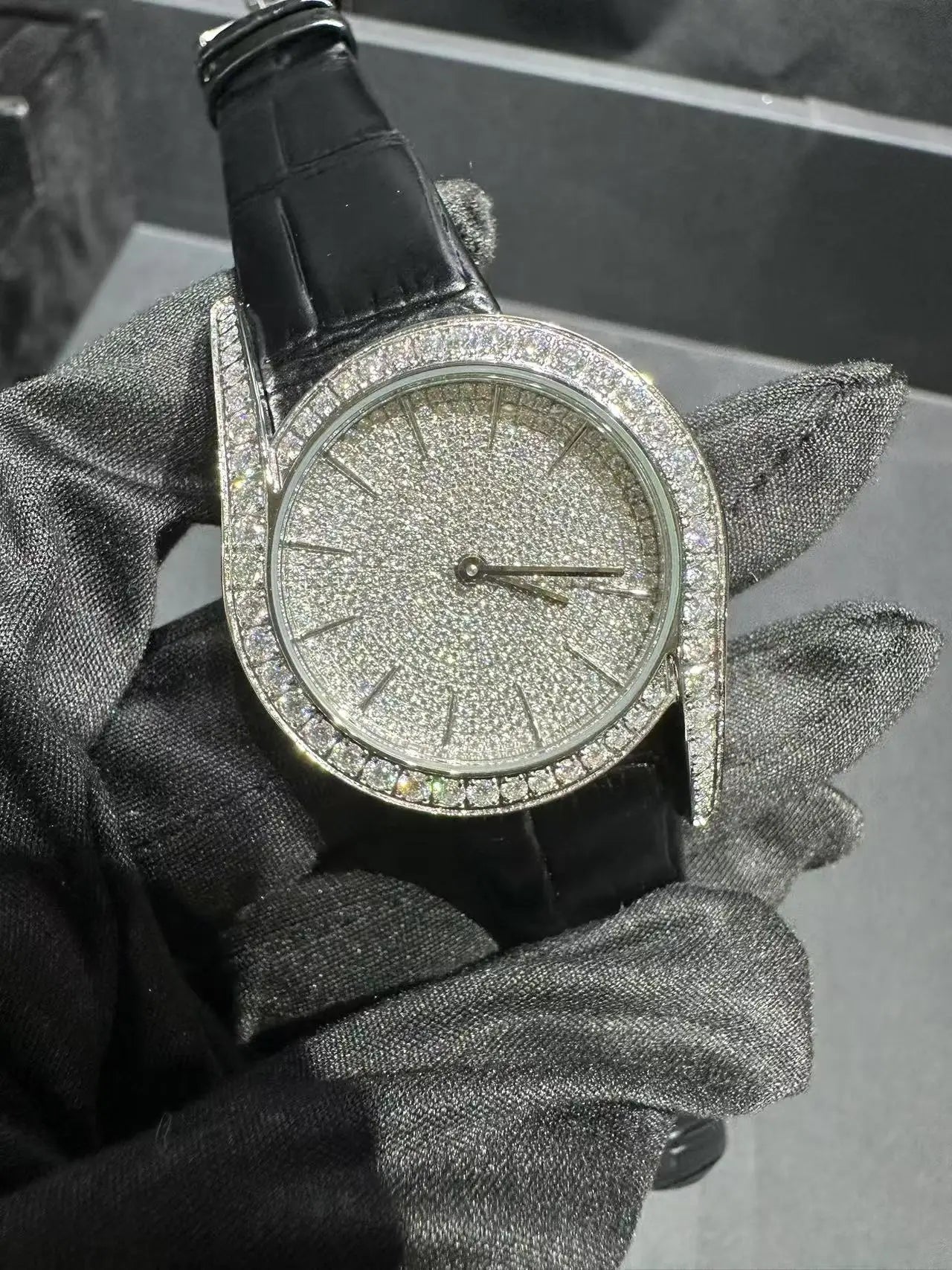 Pass Diamond Tester Moissanite Diamond Luxury Quartz Automatic Hip Hop Watches Fashion Watches Women's Watches CustomizedWatches