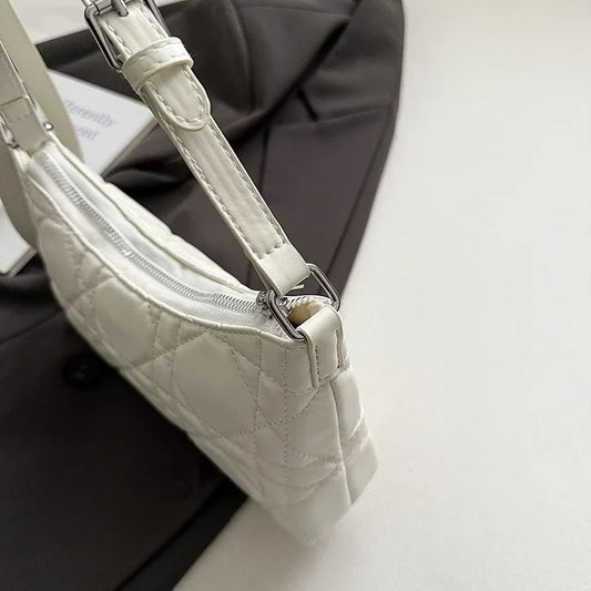 Spacious Ladies Tote Bags By Famous Designer, High-Quality Leather Handbags for Women, Classic Elegant Style