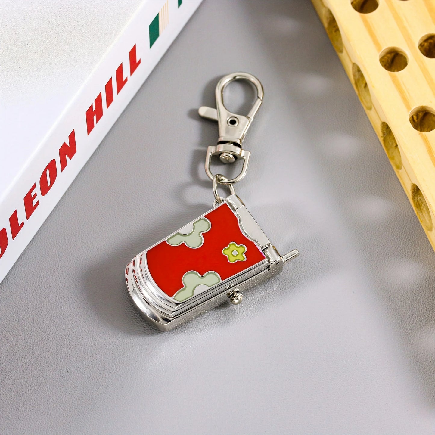 Flip phone keychain watch hanging watch fashion trend retro cute keychain pendant creative gift