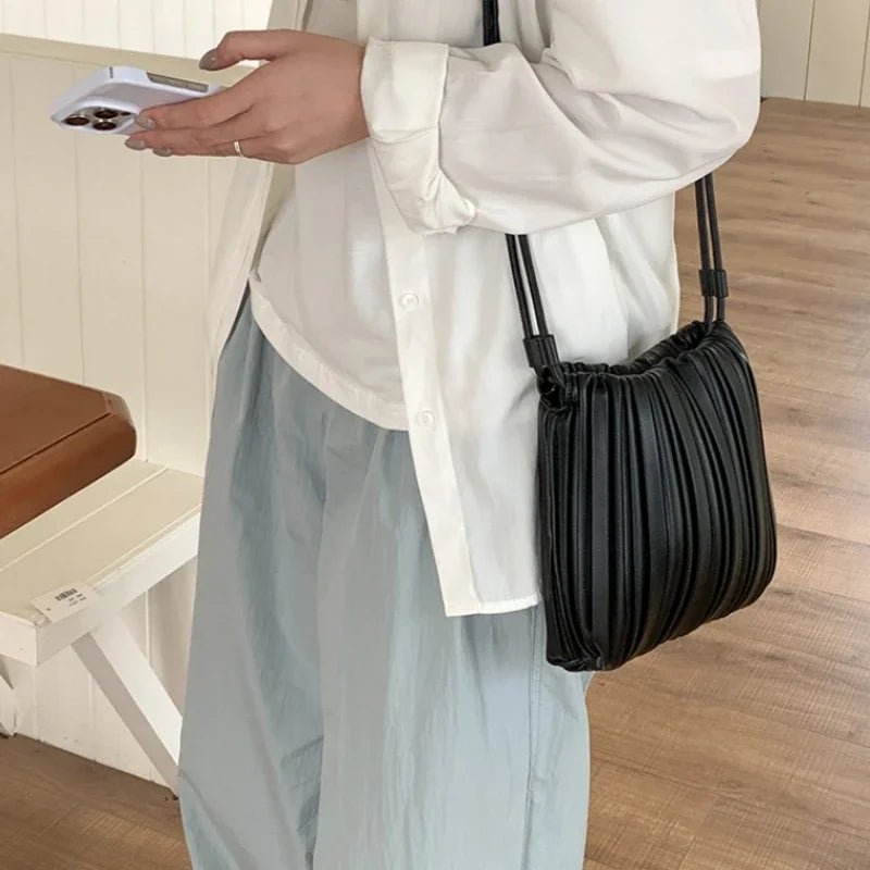 Summer New Women Pleated Messenger Bag Korean Niche Design Candy Color Small Square Bag Fashion Street Casual Women Pu Bag
