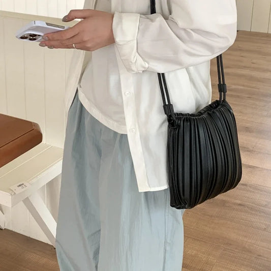 Summer New Women Pleated Messenger Bag Korean Niche Design Candy Color Small Square Bag Fashion Street Casual Women Pu Bag