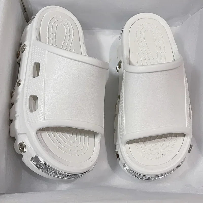 Punk Style Women Clogs 2025 New Arrival Soft EVA Thick Platform Slippers Comfortable Garden Shoes Fashion Beach Sandals