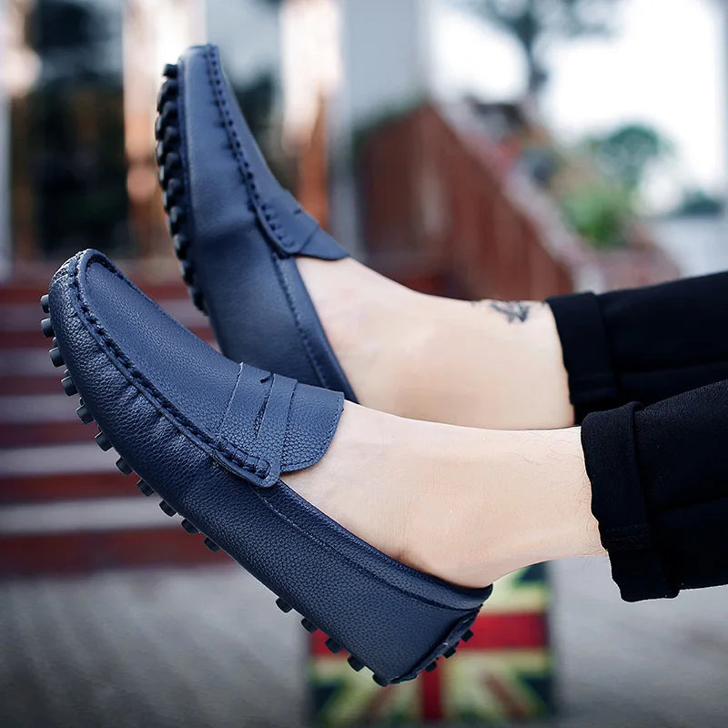 2022 Fashion Soft Leather Men Loafers Handmade Casual Shoes Men Moccasins For Men Leather Flat Shoes Driving Shoes Size 39-50