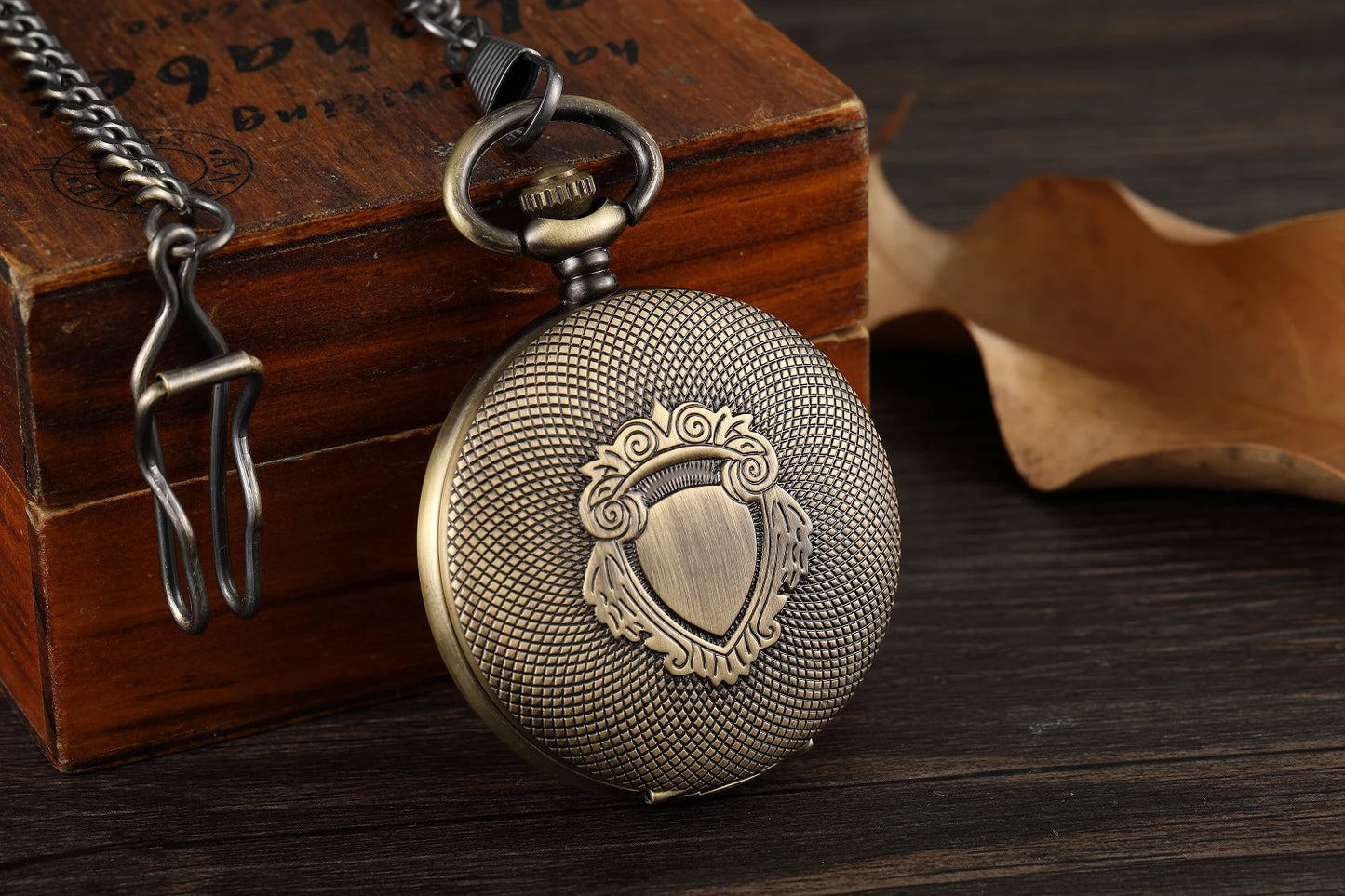 Vintage Luxury Gold Carving Automatic Mechanical  Pocket Watch for Men Engraved Golden Case Fob Chain Clock for Collection