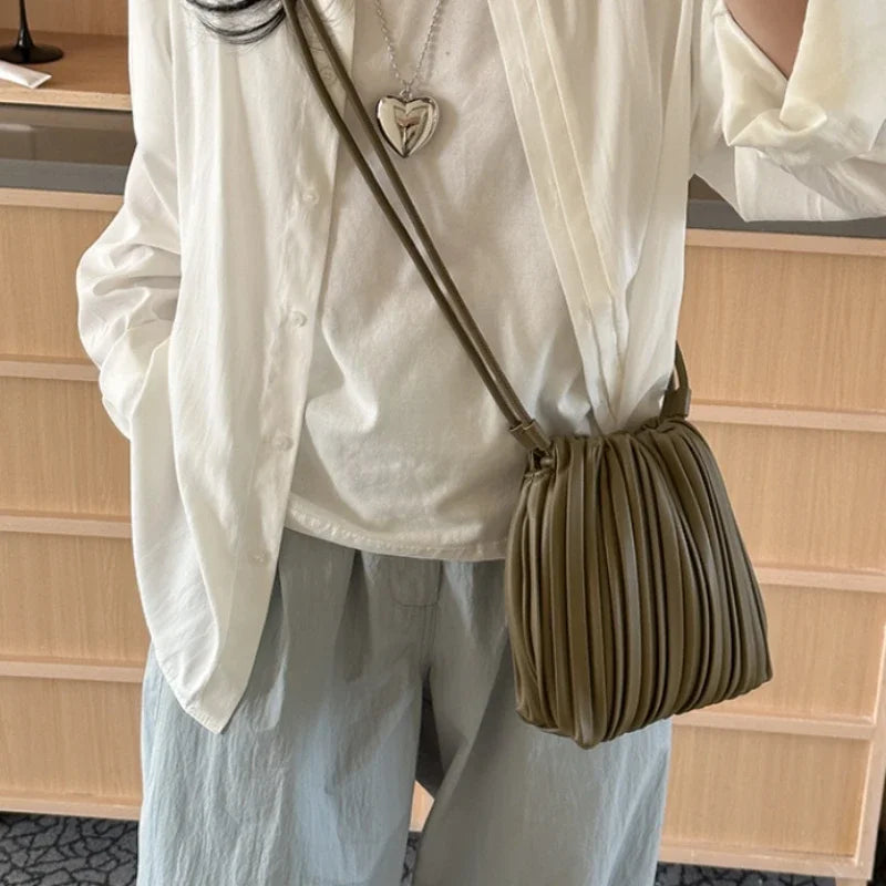 Summer New Women Pleated Messenger Bag Korean Niche Design Candy Color Small Square Bag Fashion Street Casual Women Pu Bag