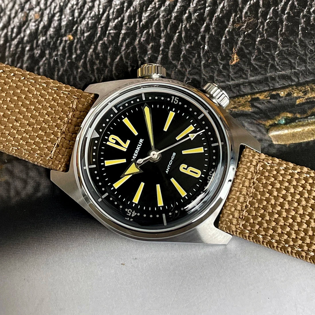 2025 NEW Merkur Dual Crown Universal Time Watch Retro Manual Mechanical Watches for Men Watch Vintage 38mm Reloj Hombre Black