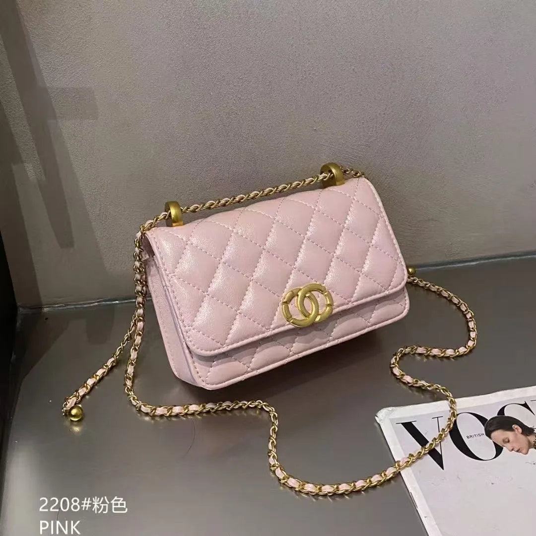 Classic Leather Handbag for Women Luxury Brand Famous Designer Elegant Shoulder Bag with Spacious Design