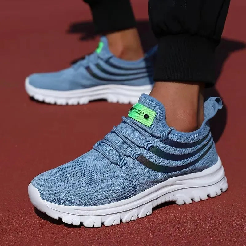 Men's Lightweight Running Shoes with A Mesh Design Breathable Comfortable and Durable Outdoor Walking and Running Sports Shoes