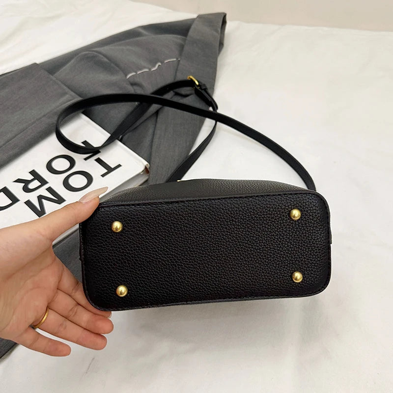 Classic and Popular Tote Bags for Women, Leather Messenger Handbag, Elegant Crossbody Bag From Luxury Brand