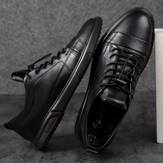 Luxury Genuine Leather Men Casual Shoes Classic Male Lace-Up Outdoor Flats Fashion Korean Style Simple Footwear New Men Sneakers