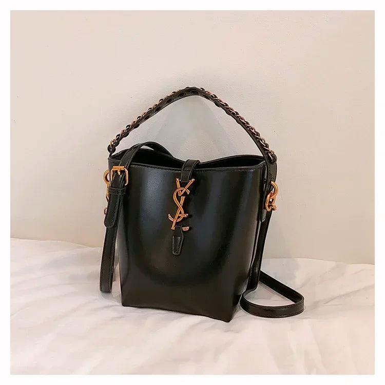 Large Capacity Elegant Handbag For Women - Classic Popular Designer Shoulder Bag With Detachable Strap