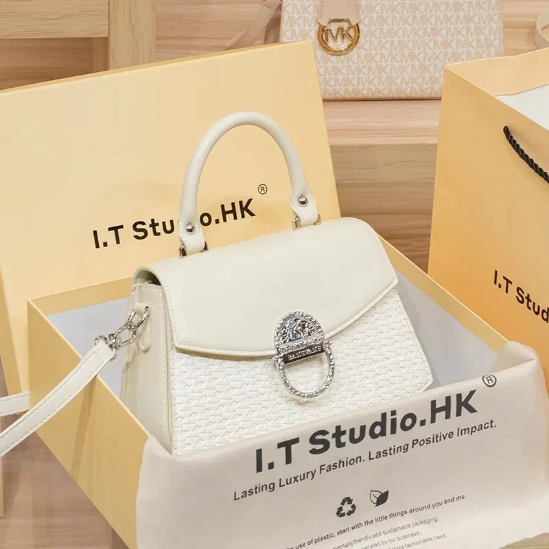 Women's handbag 2025 new autumn and winter brand shoulder crossbody bag, high-end texture, light luxury designer handbag