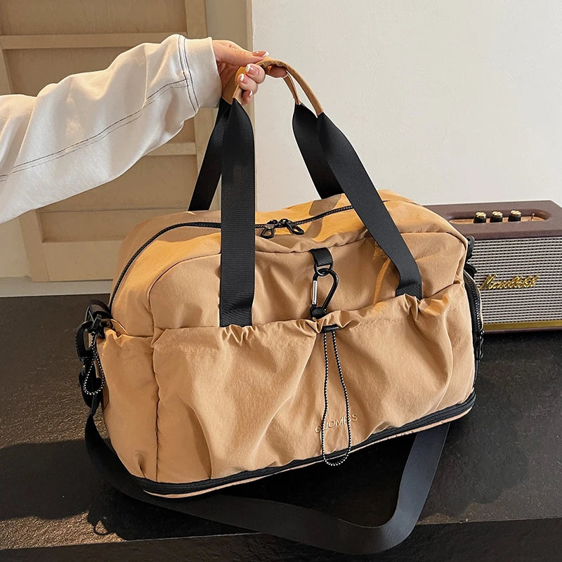 Large-capacity short-distance travel bag, lightweight, fashionable and versatile sports bag, dry and wet separation travel bag