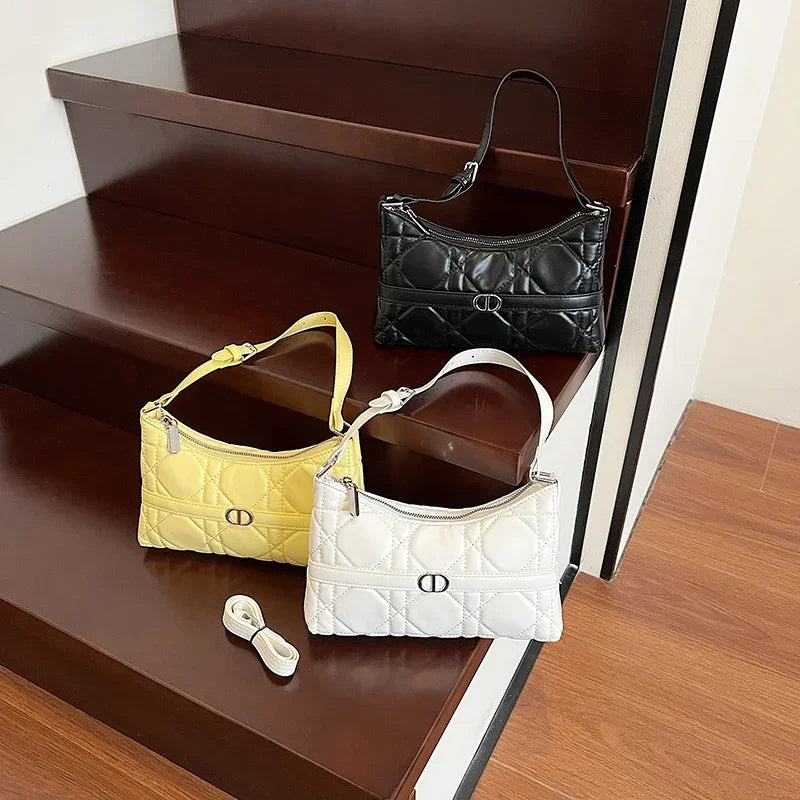 Spacious Ladies Tote Bags By Famous Designer, High-Quality Leather Handbags for Women, Classic Elegant Style