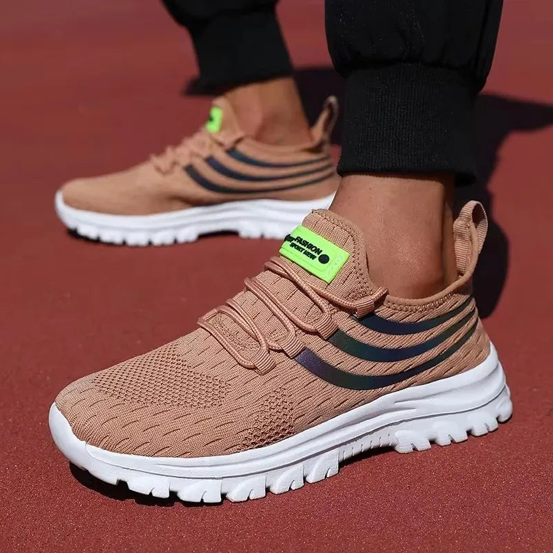 Men's Lightweight Running Shoes with A Mesh Design Breathable Comfortable and Durable Outdoor Walking and Running Sports Shoes
