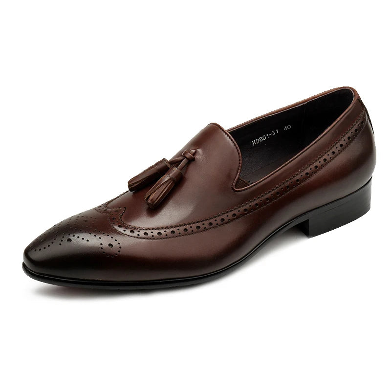 Hot Spring/Autumn Men Loafers Cowhide Carved Dress Party Wedding Pointed Toe Office Black/Brown/Coffee Men Sapatos Tassel Shoes