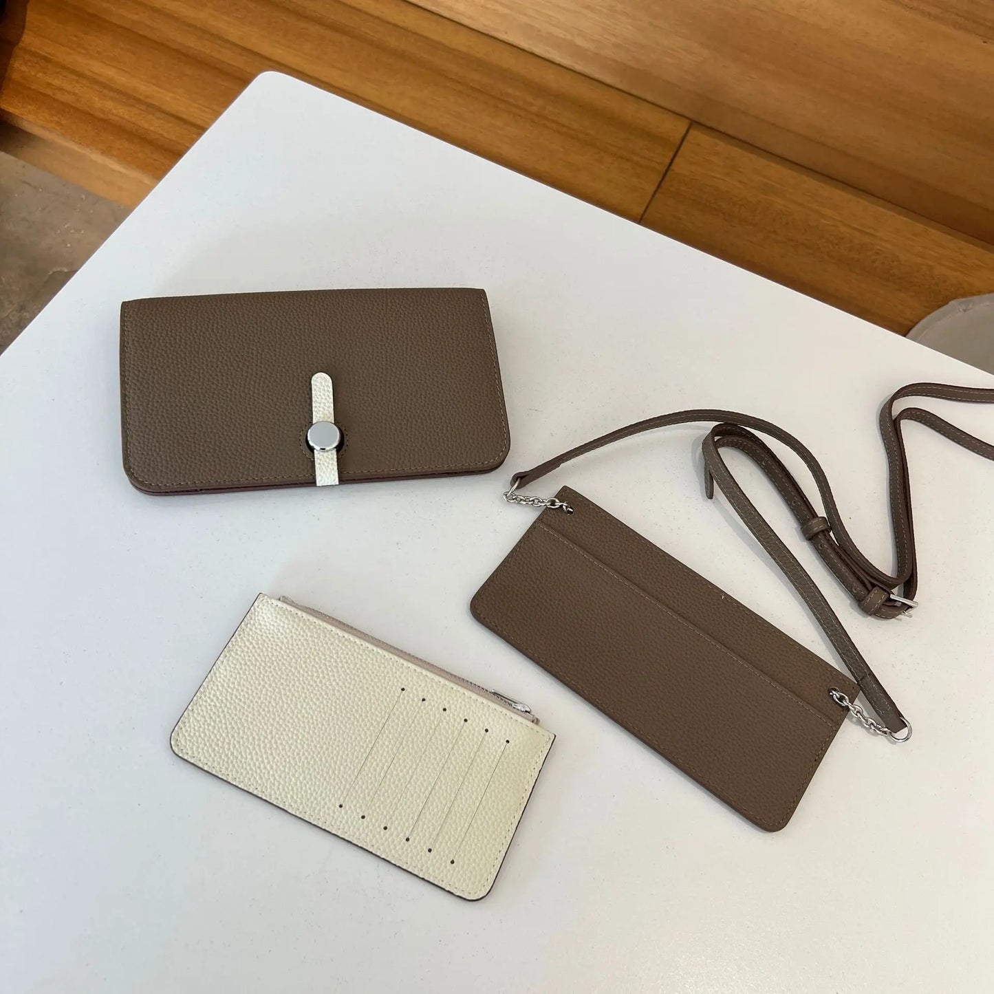 2025 New Large Capacity Long Women's Wallet Top Layer Cow Leather Simple Handbag Litchi Pattern Wallet For Women